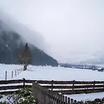 With Terrace In Hollersbach Dom wakacyjny Hollersbach im Pinzgau