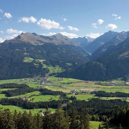 Holiday home With Terrace In Hollersbach Hollersbach im Pinzgau
