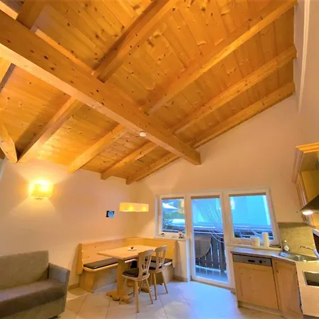 With Terrace In Hollersbach *