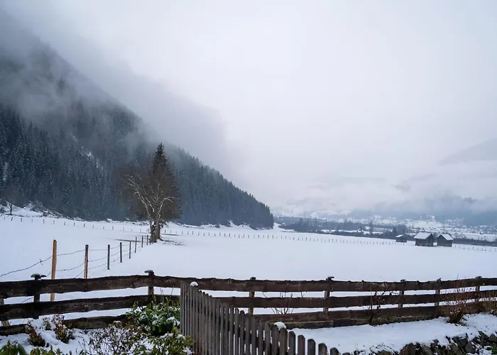 With Terrace In Hollersbach Dom wakacyjny Hollersbach im Pinzgau
